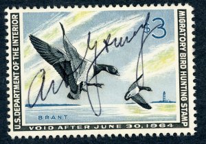 #RW30 – 1963 $3.00 Brant Landing Ducks. Used.
