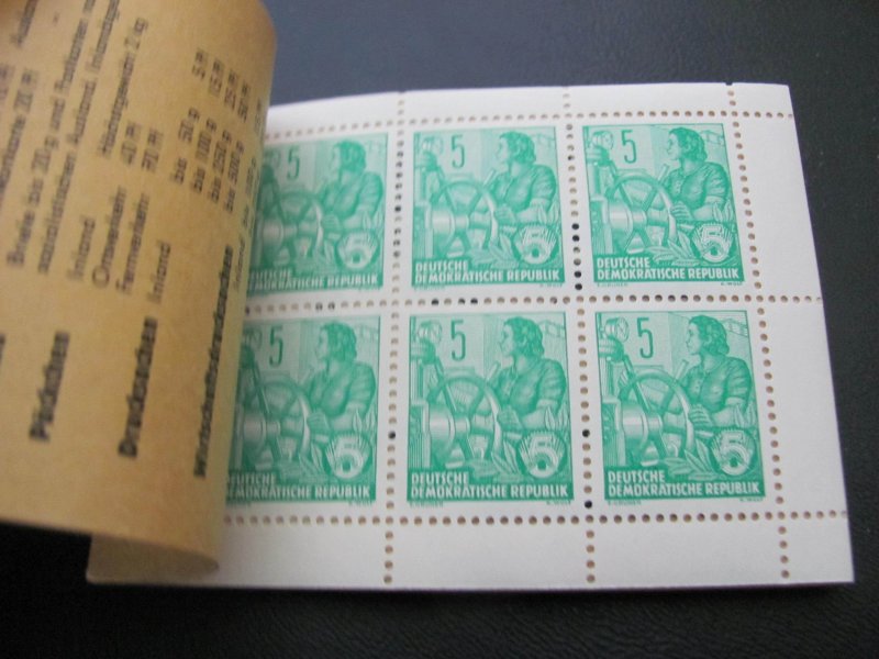 GERMANY DDR 1950S MNH BOOKLET  XF  (100)