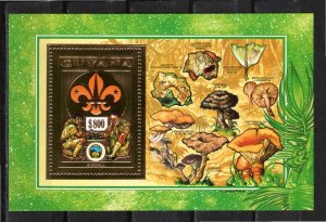 Guyana 1992 MNH Gold foil mushroom souvenir sheet