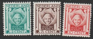 NETHERLANDS #B6-8 MINT HINGED COMPLETE