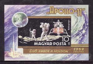 Hungary-Sc#C295-unused NH Airmail sheet-Space-Astronauts on moon-1969-