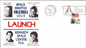 Nov 11 1982 - Space Shuttle STS 5  Launch - Kennedy Space Center, FL - F36582