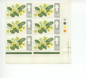 1967 Great Britain - Flowers Blk of 6 (Scott 493) MNH