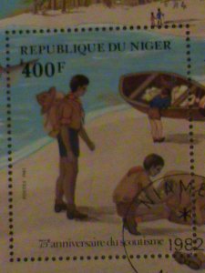 ​NIGER STAMP-1982-75TH ANNIV: OF SCOTTISME: CTO NH S/S SHEET. WITH LOCO