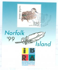 Norfolk Island #678  Souvenir Sheet (Fauna) (Bird)