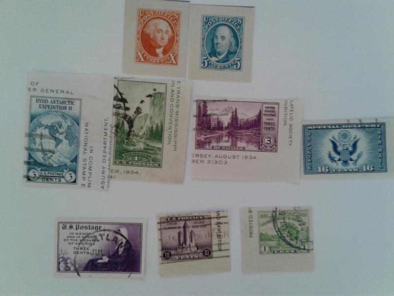 COLLECTION OF IMPERERATED USED AMERICAN VINTAGE STAMPS !!