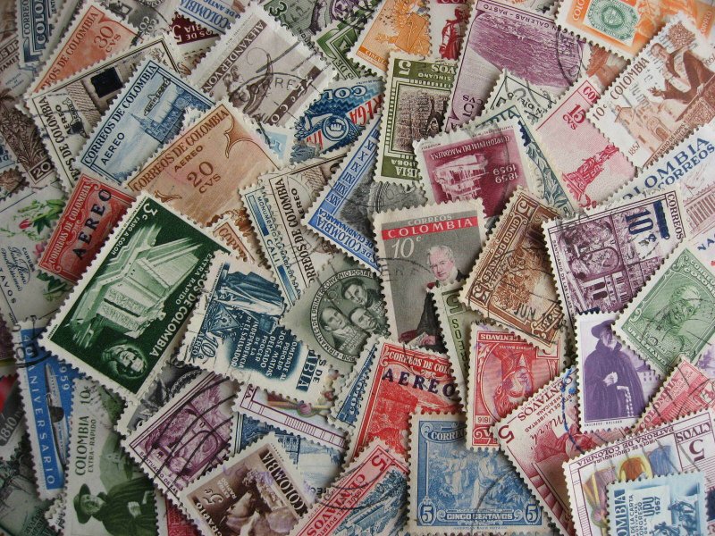 Colombia older all different packet of 100, mixed condition but worth a look!