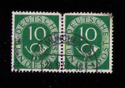 GERMANY Sc #675 Used Numeral & Post Horn Vert.Pair Very Fine