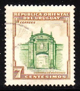 Uruguay 610 - used