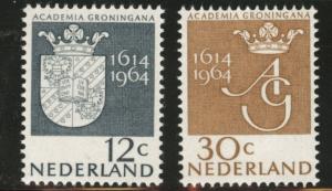 Netherlands Scott 423-424 MNH** Arms of Groningen 1964 stamp set