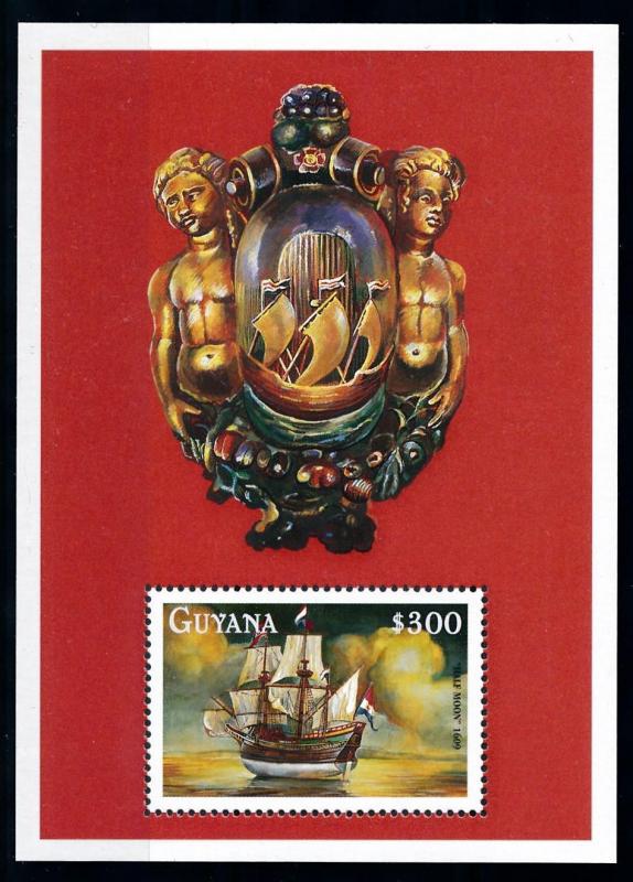 [78740] Guyana 1998 Sailing Ship Half Moon Souvenir Sheet MNH