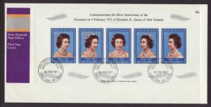 New Zealand 620 Queen Elizabeth II Silver Jubilee U/A FDC