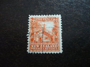 Stamps - New Zealand - Scott# 206 - Used Part Set of 1 Stamp