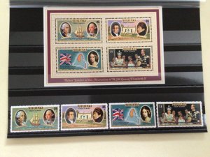 Ailtutaki  Cook islands 1977 silver jubilee mint never hinged stamps  Ref A8633