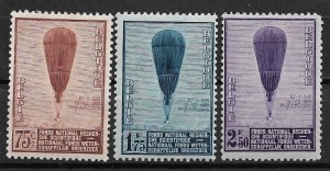 1932 Belgium 251-3 Auguste Piccard's Balloon C/S of 3 MH