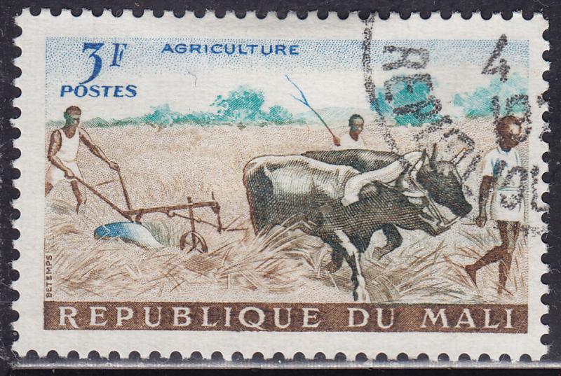 Mali 19 CTO 1961 Plowing The Fields