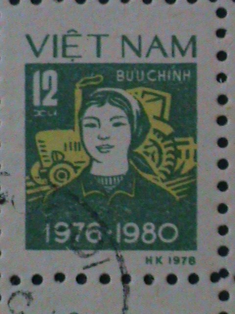 ​VIETMAN-1981-SC#M31 - MILITAWOMAN-LARGE BLOCK OF 25-VF FANCY CANCEL-LAST ONE