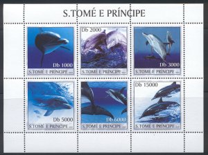 St Thomas & Prince Is. - 2003 MNH sheet of 6 dolphins #1526 cv 8.50