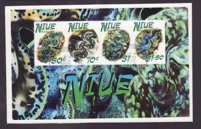 Niue-Sc#769k- id5-used sheet on piece-WWF-Marine Life-2002-