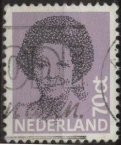 Netherlands 621 (used) 70c Queen Beatrix, lt vio (1982)