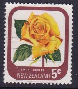 New Zealand 1975 -Roses Diamond Jubilee 5c used