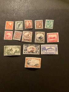 Stamps New Zealand Scott #185-98 hinged