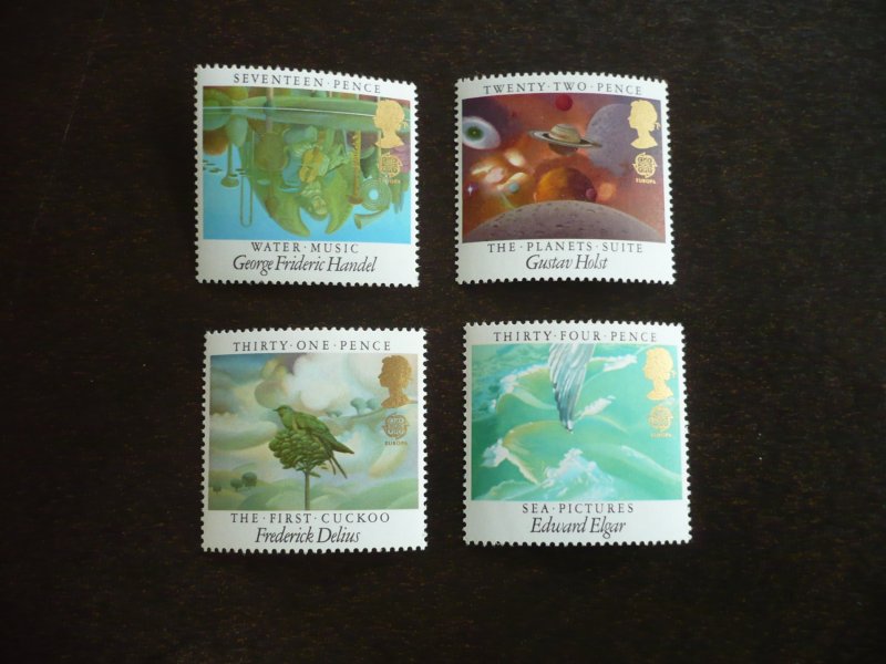 Stamps - Great Britain - Scott# 1103-1106 - Mint Never Hinged Set of 4 Stamps