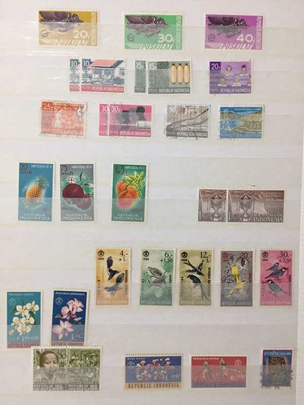 Indonesia Kampuchea Laos Asia Vietnam Used MH Used Stockbook(Apx 450) GM3132
