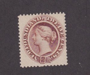 NEWFOUNDLAND # 28 VF-MLH 12cts QUEEN VICTORIA ONE OF THE BEST QUEENS