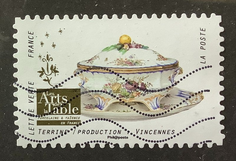 France 2018 Scott 5391 used -  Art of the Table: French Porcelain, Vincennes