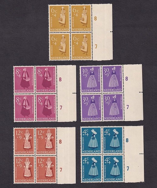 Netherlands  #B321-B325   MNH   1958   regional costumes  in blocks of 4
