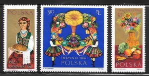 Poland Scott 1427-29 Unused HOG - 1966 Harvest Festival - SCV $1.45