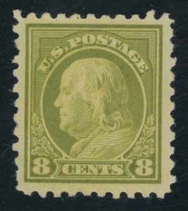 USA 431 - 8 cent Franklin perf 10 single line wmk - F/VF Mint hinged - thin spot