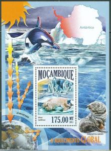 MOZAMBIQUE 2013 GLOBAL WARMING  WHALE POLAR BEAR SEAL S/SHEET MINT NH