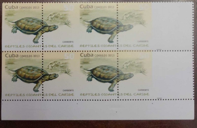 O) 2013 CUBA,  ERROR PERFORATION,  PREHISTORIC ANIMALS - GIGANT REPTILES OF THE