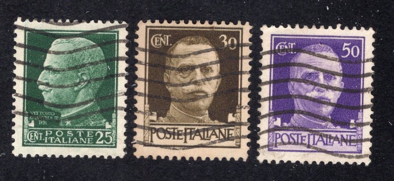 Italy 1929 25c, 30c & 50c Emmanuel III, Scott 218-219, 221 used, value = 75c