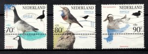 1994 Netherlands Sc# B677-B679 Birds : duck goose bluethroat - Used Fepapost