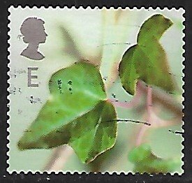 Great Britain # 2083 - Ivy - used....{Blw6}