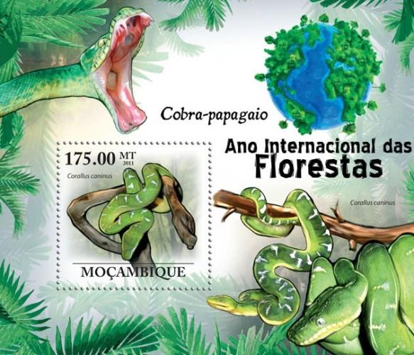 MOZAMBIQUE 2011 SHEET INTERNATIONAL YEAR OF FORESTS SNAKES REPTILES