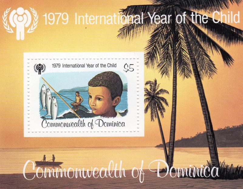 Dominica 1979 Sc#617 Year of the Child (ICY)/Fishes S/S (1) MNH