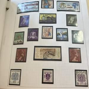 World Album E-G DK15