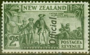 New Zealand 1942 2s Olive-Green SG0132c var Re-entry Very Fine MNH