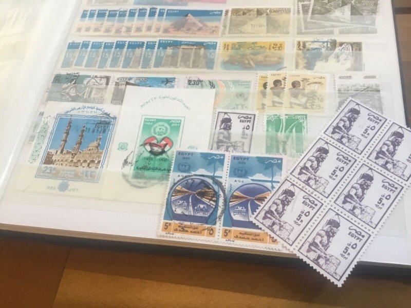 ICOLLECTZONE Egypt Stamp Collection   (F100)