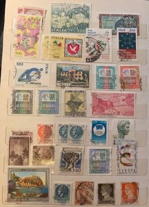 STAMP STATION PERTH Italy Collection ) in Album 700+ stamps Mint/Hinged