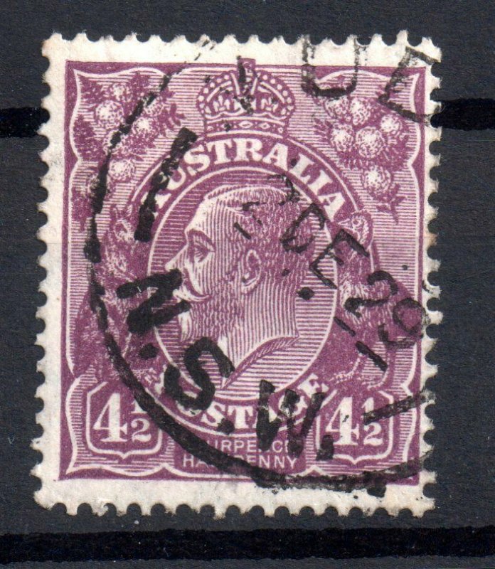 Australia KGV 1930 4 1/2d SG103 small MC fine used WS16646