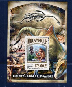 MOZAMBIQUE #3003 2013 DINOSAURS MINT VF NH O.G S/S
