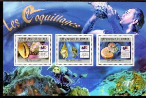 GUINEA 2011 SEA SHELLS & LIGHTHOUSE MINT VF NH O.G M/S (39GU )