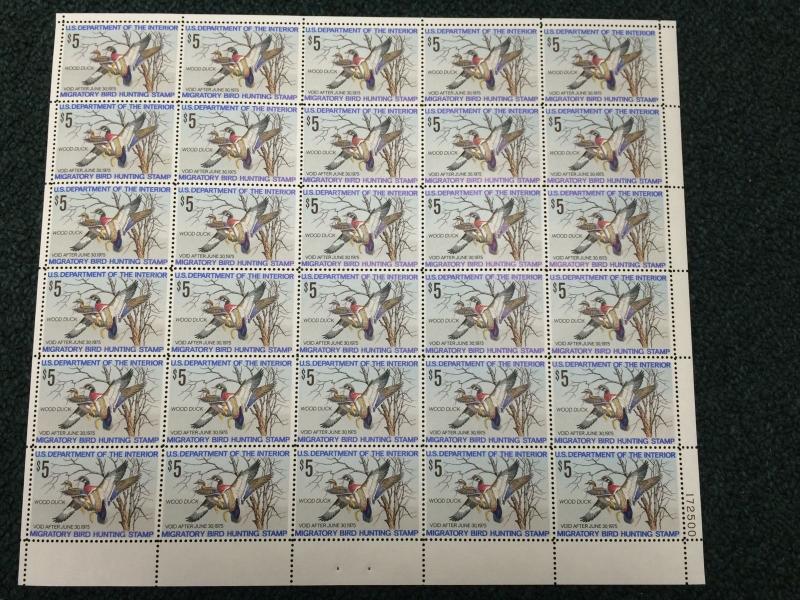 1975 US Federal Migratory Waterfowl Duck Stamp RW41 MNH Full Sheet Of 30