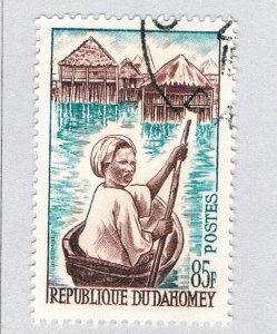 Dahomey 171 Used Ganvie girl in pirogue 1963 (BP86310)