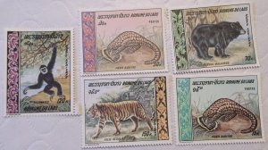 Laos 192-193, C59-61   MNH Cat $7.85 Animal Topical
